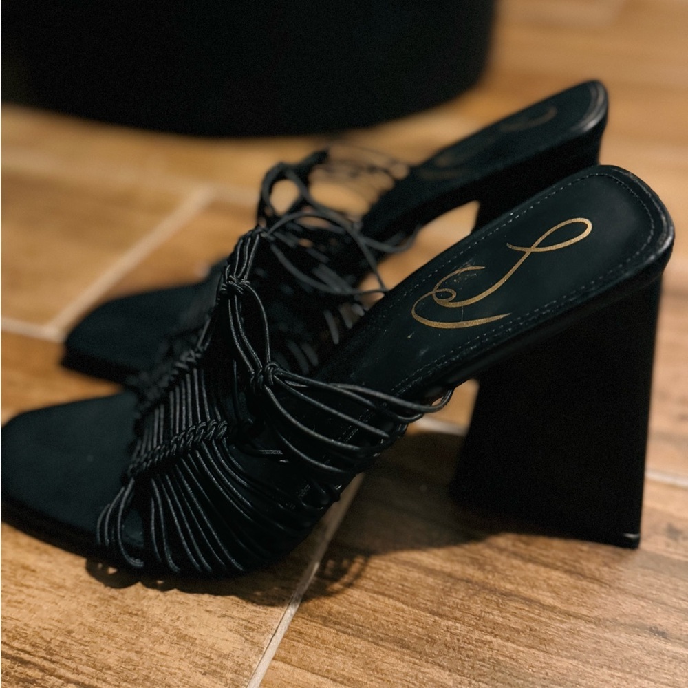 Heels - Picture 2 of 5